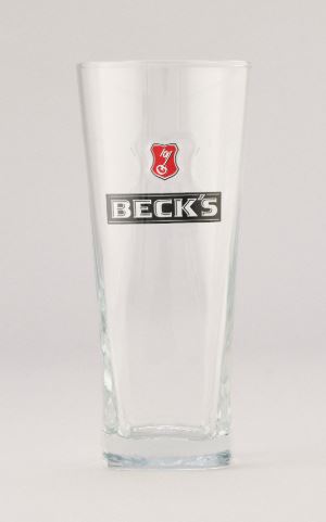 GLAS BECKS HENRY BECHER 0,3 (6)